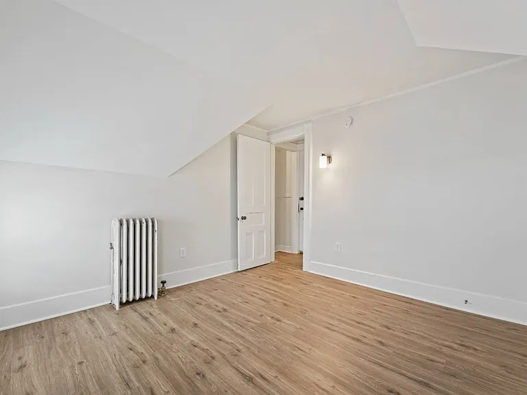 101 Union Ave #6 — Photo 2