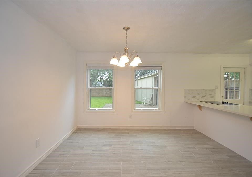 1st image of 2822 River Birch Dr #2822