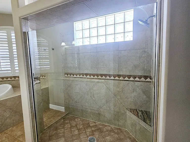 244 SE 20th Ct — Photo 25