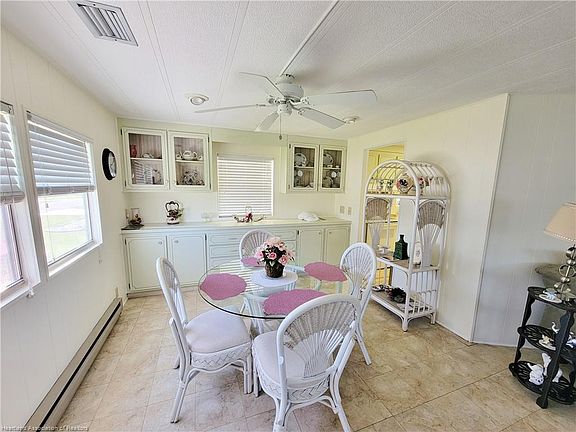 5th image of 2200 Martinique Ave