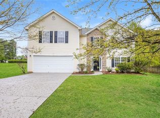 833 Langley View Ct, Loganville, GA 30052