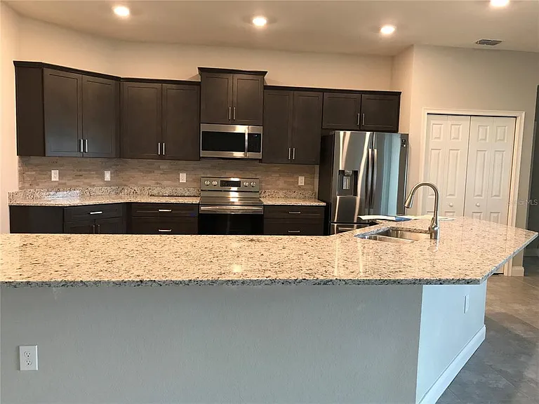 1437 Cypress View Ln — Photo 2