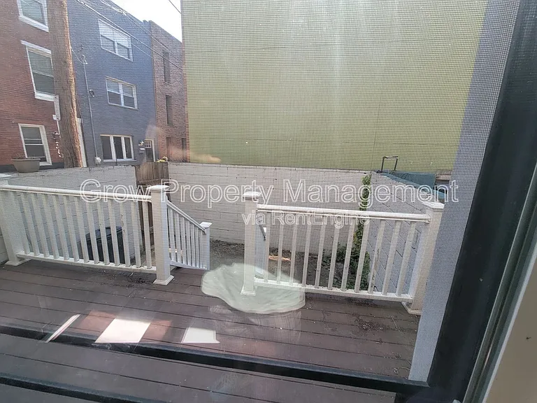 1019 S 10th St — Photo 12