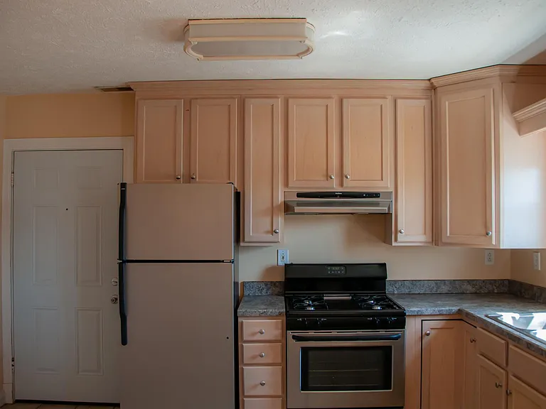 900 Audubon Pkwy #4 — Photo 7