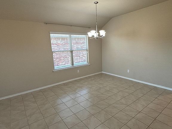 5th image of 1029 Decker Dr