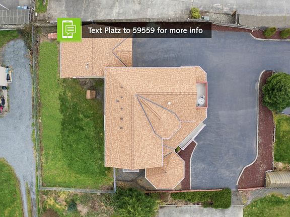 3rd image of 1505 E Lakeshore Dr