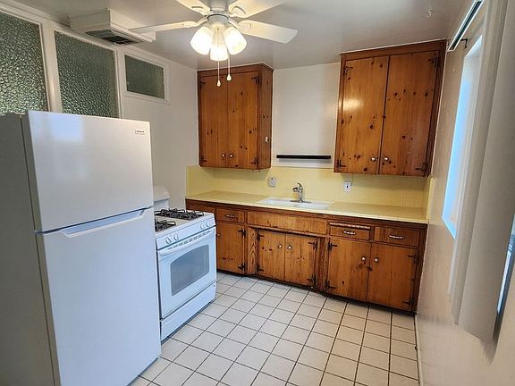 4th image of 242 Avenue Aragon #A