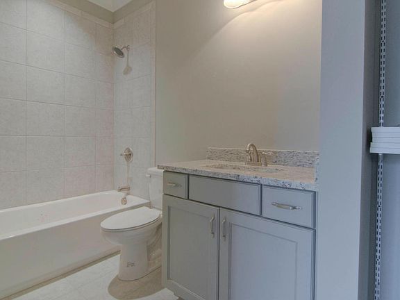 5th image of 12023 Woodhollow Ln