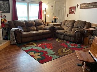 100 Shady Oaks Dr, Mineral Wells, TX 76067