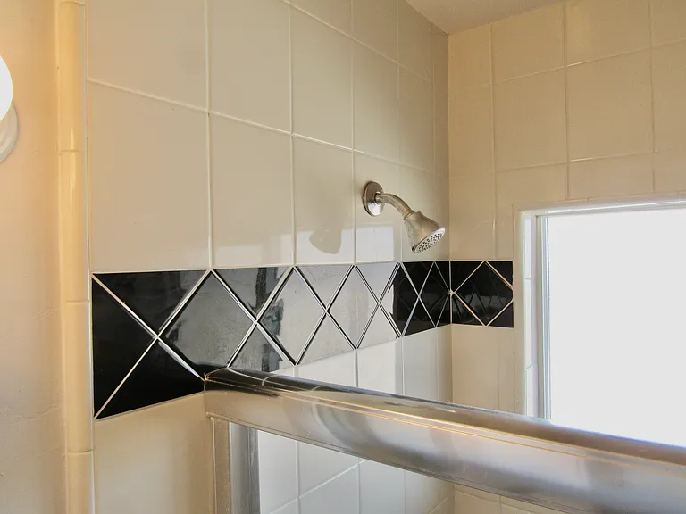 5083 Brighton Ave — Photo 6