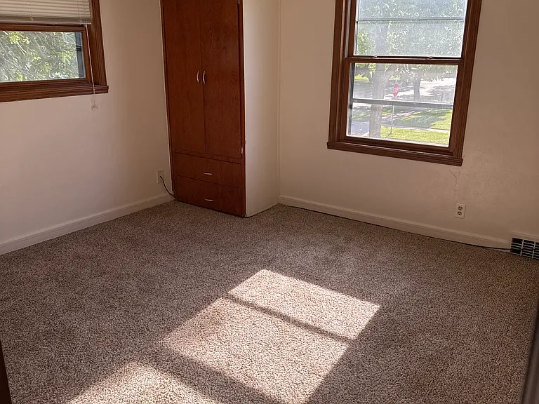 304 1/2 S Maple St #304-1/2 — Photo 6