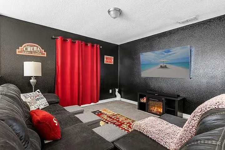 8802 Bamboo Palm Ct — Photo 39