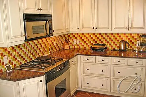 Rented by Bellmarc Realty | media 18