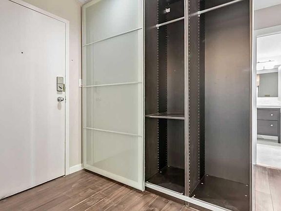 4th image of 1512 N 16th Ave SW #204