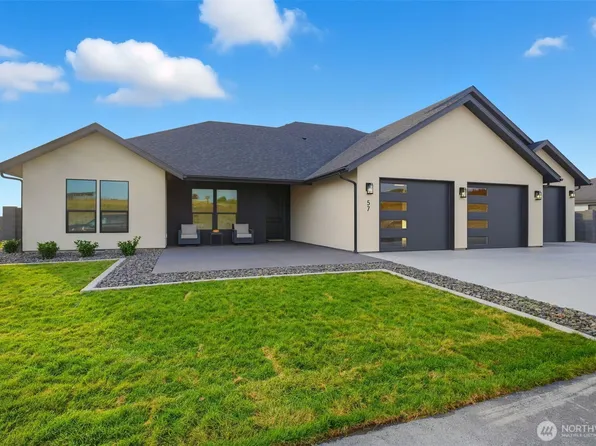 57 Columbia Bluff Lane, Pasco, WA 99301