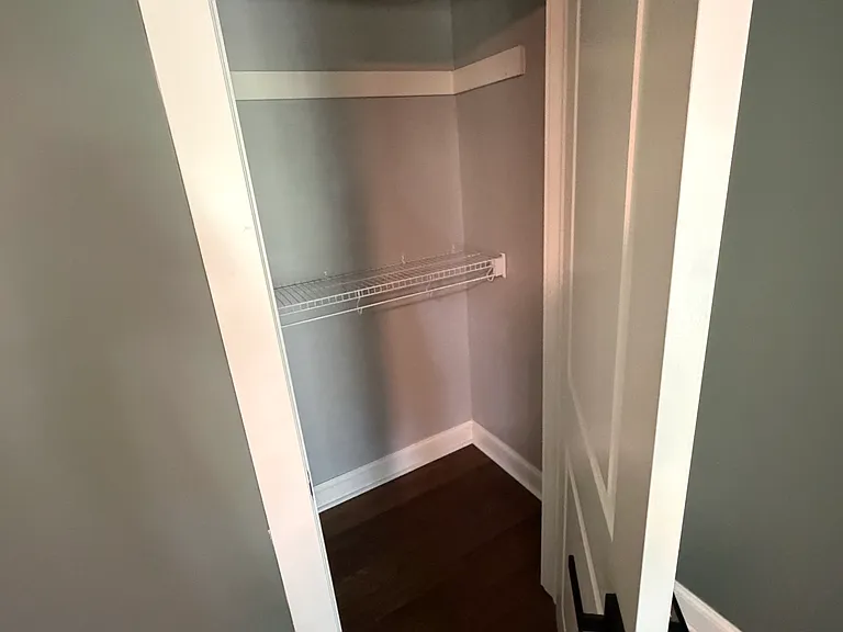 1262 Indianola Ave — Photo 21