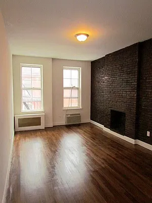 Rented by Mirador Real Estate | media 18