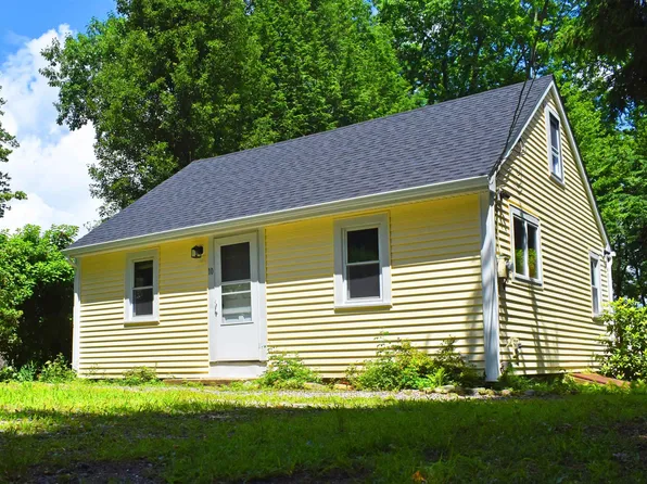 10 Simes Road, Kingston, NH 03848