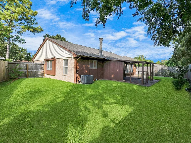 2210 S Ferrisburg Ct — Photo 15