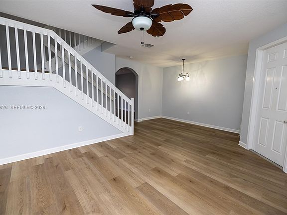 4th image of 3213 SE 6th St