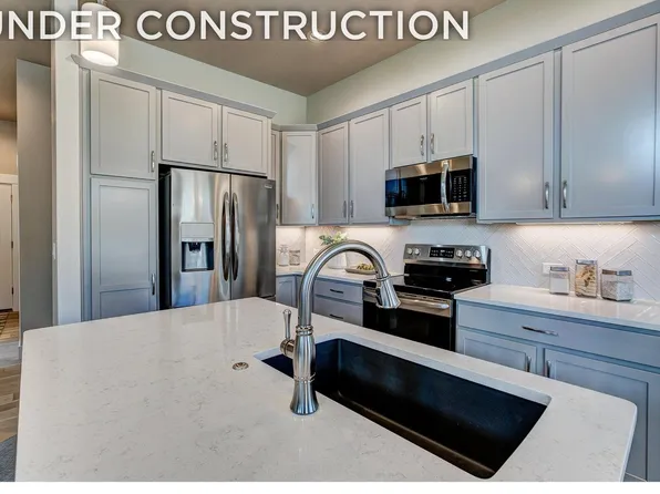 232 High Point Dr, Longmont, CO 80504