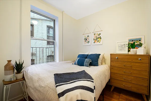 Sold by Compass | media 11