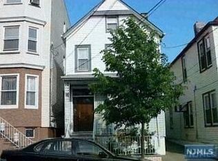 20 Chestnut St, Kearny, NJ 07032
