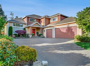 8828 NE 160th Pl, Kenmore, WA 98028