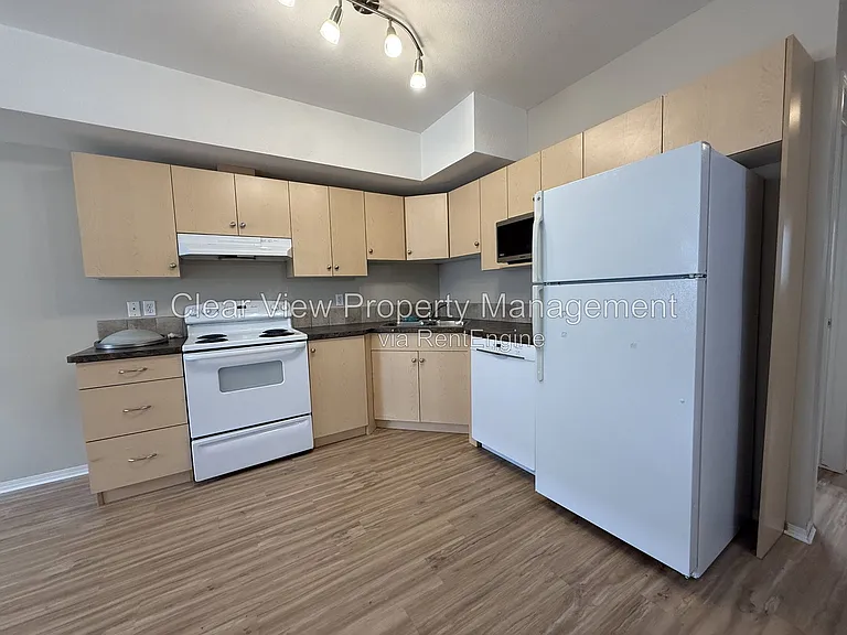 2118 18th Ave #210 — Photo 3