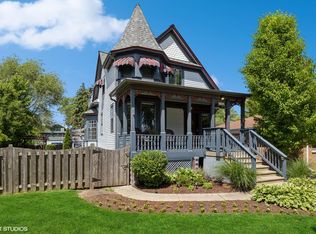 9524 Jackson Ave, Brookfield, IL 60513