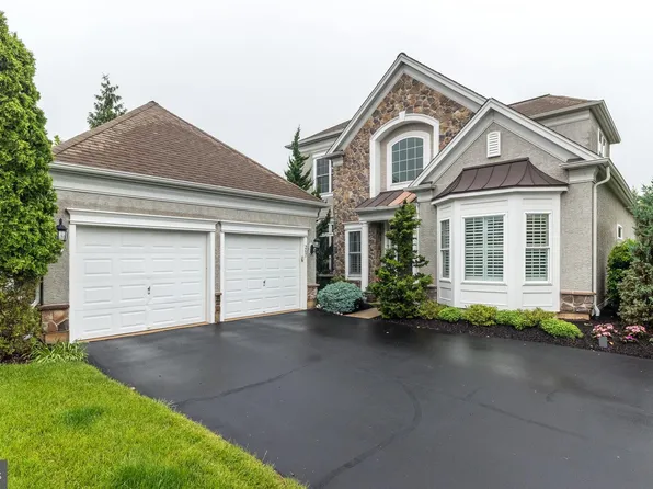 267 Goldenrod Dr, Lansdale, PA 19446