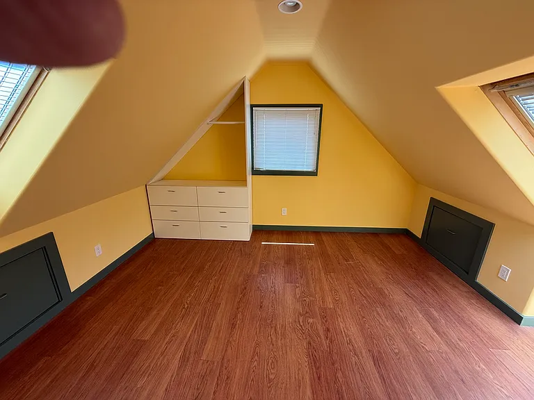 1615 Oregon St #1 — Photo 10