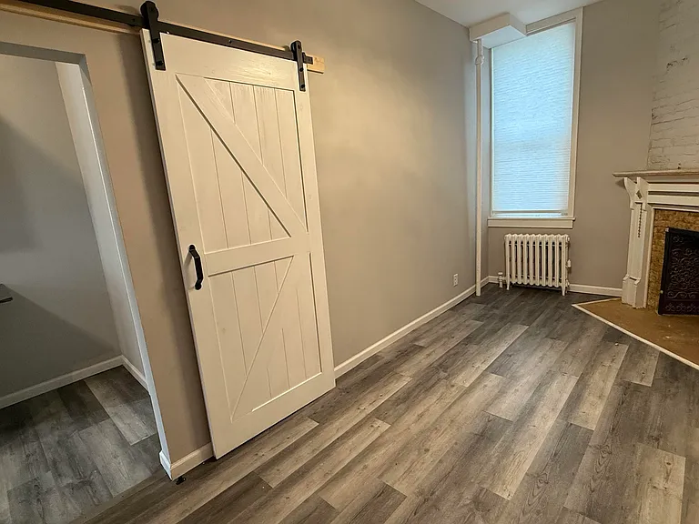232 Richmond Ave #6 — Photo 5