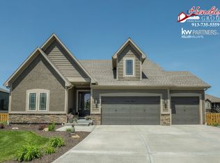 16422 S Lind Rd, Olathe, KS 66062