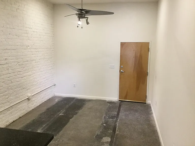 1011 W Marshall St #113 — Photo 4