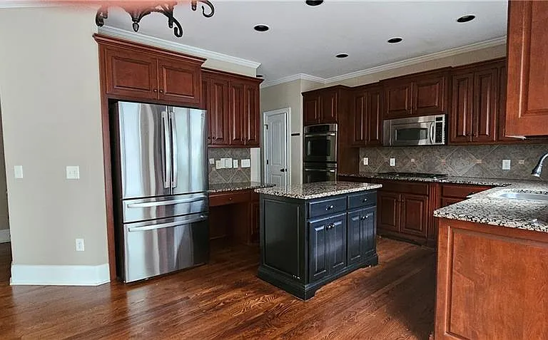 1450 Ashbury Park Dr — Photo 13