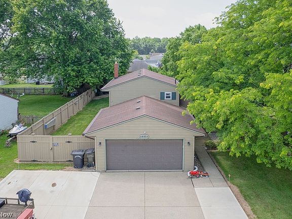 2nd image of 38667 Chestnut Ridge Rd