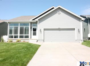 6126 S 190th Ter, Omaha, NE 68135