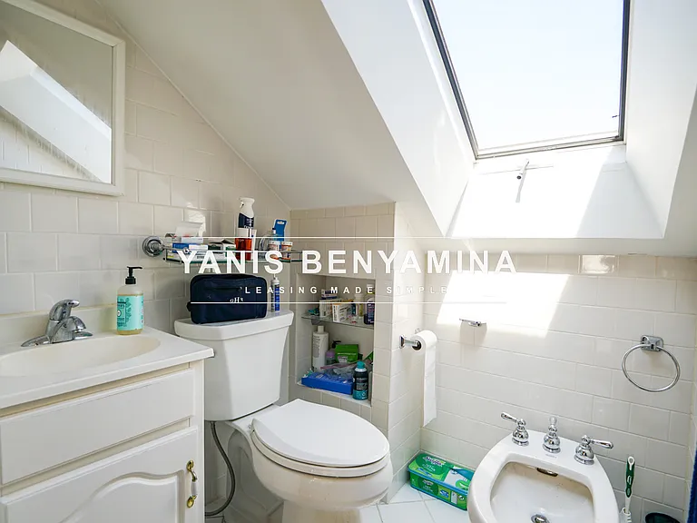59 Court St #59 — Photo 25