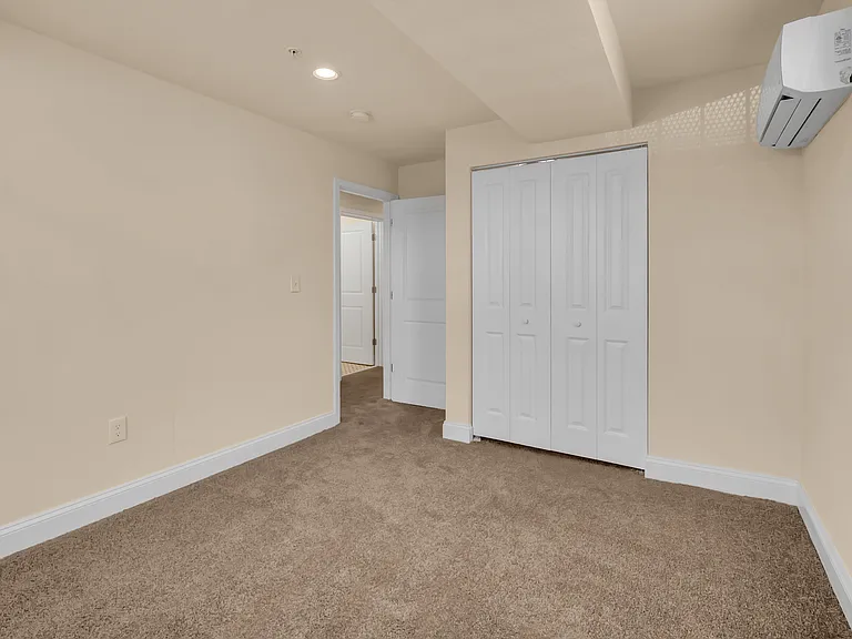 1825 Maryland Avenue — Photo 10