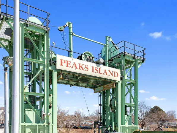 111 Spruce Avenue, Portland, ME 04108