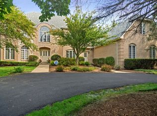 23 Copperfield Dr, Hawthorn Woods, IL 60047