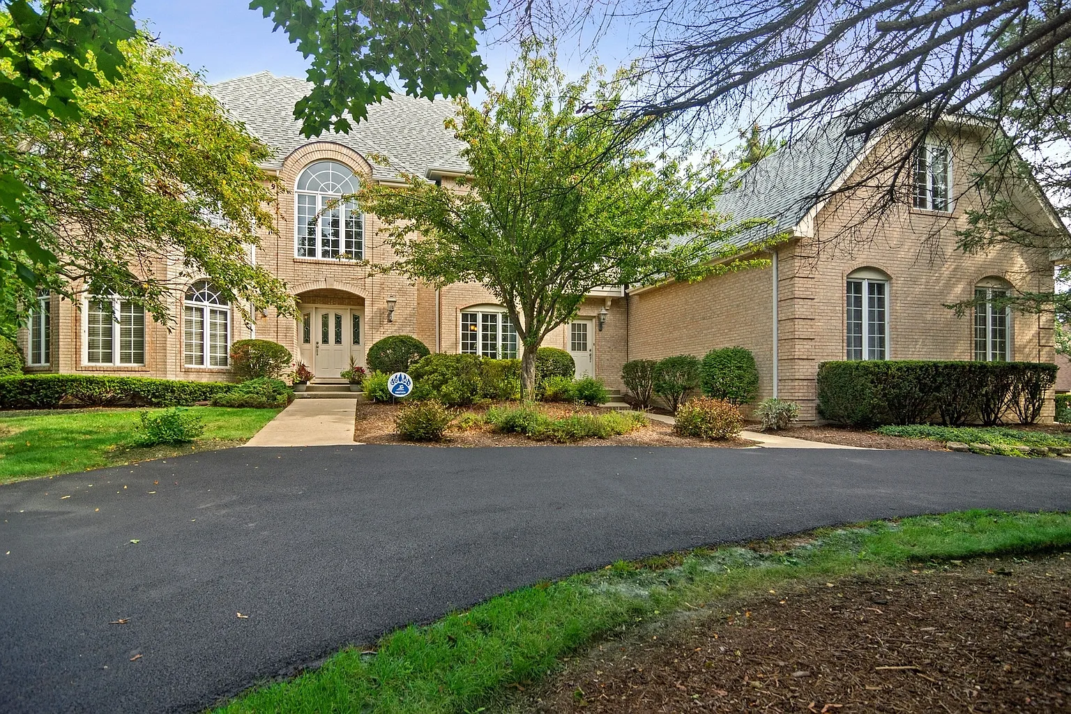 23 Copperfield Dr photo 1