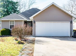 2245 N Howard Ave, Springfield, MO 65803