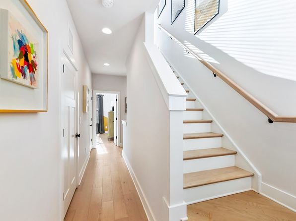 charlotte-north-carolina-448464058 picture