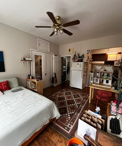 3015-25 N Milwaukee Ave #212 — Photo 1