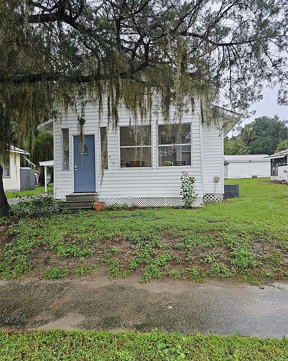 1st image of 619 NE 8TH AVENUE