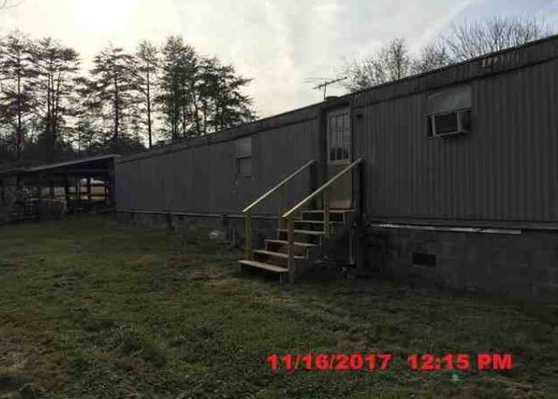 1st image of 8901 Fox Run Dr