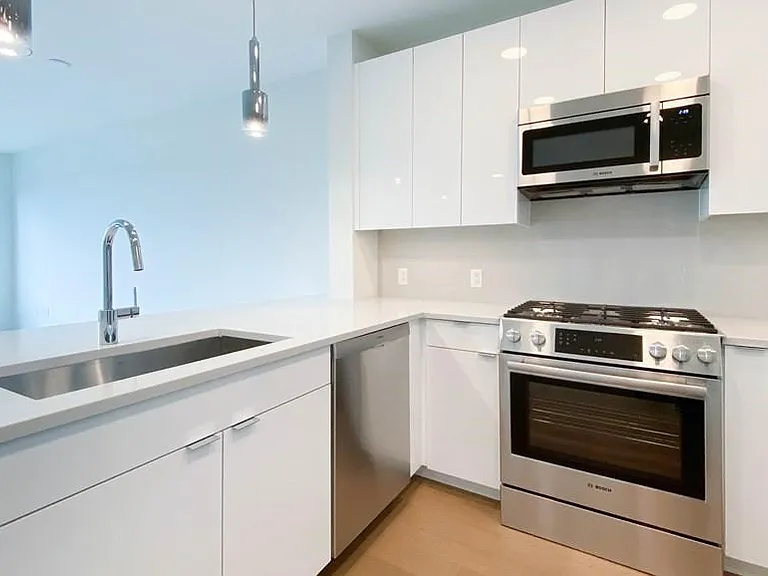 45 Lewis St #503 — Photo 9