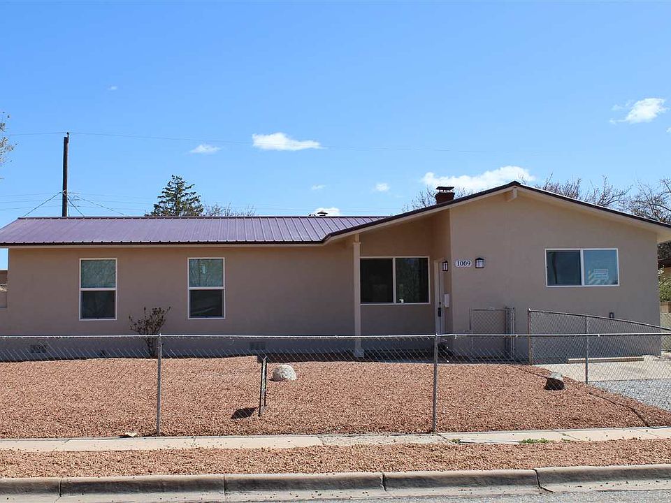 1st image of 1009 Camino Redondo